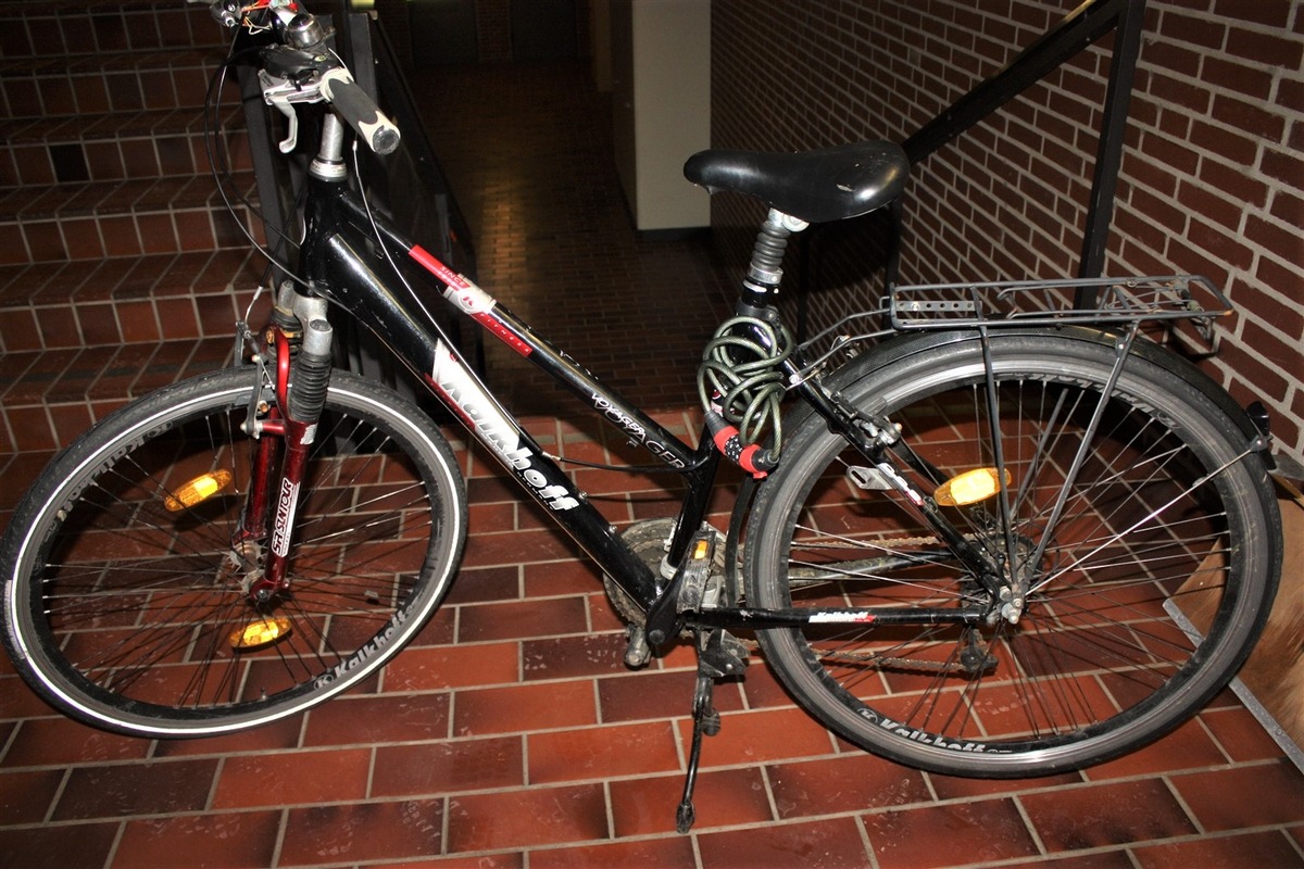 POL-HX: Fahrrad sucht Besitzer