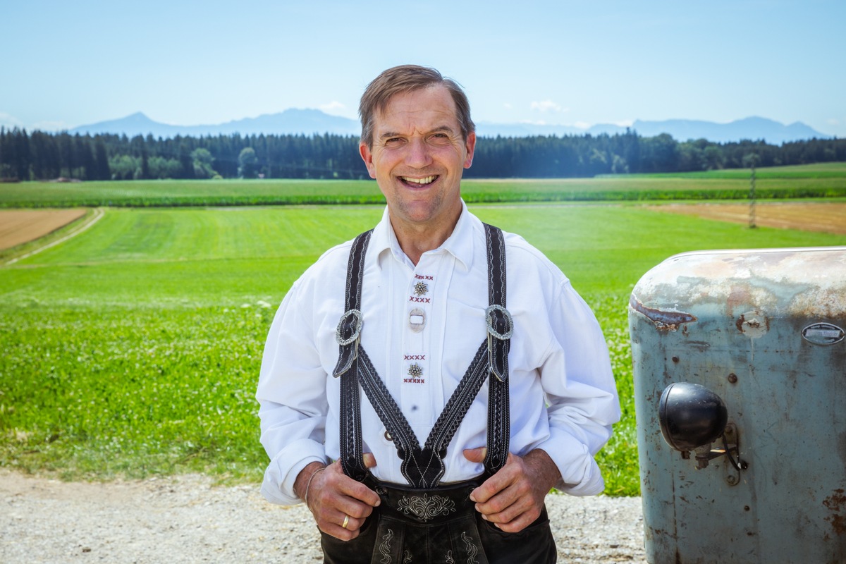 Das ist die Familie von Narumol und Josef! Josef stellt sich vor