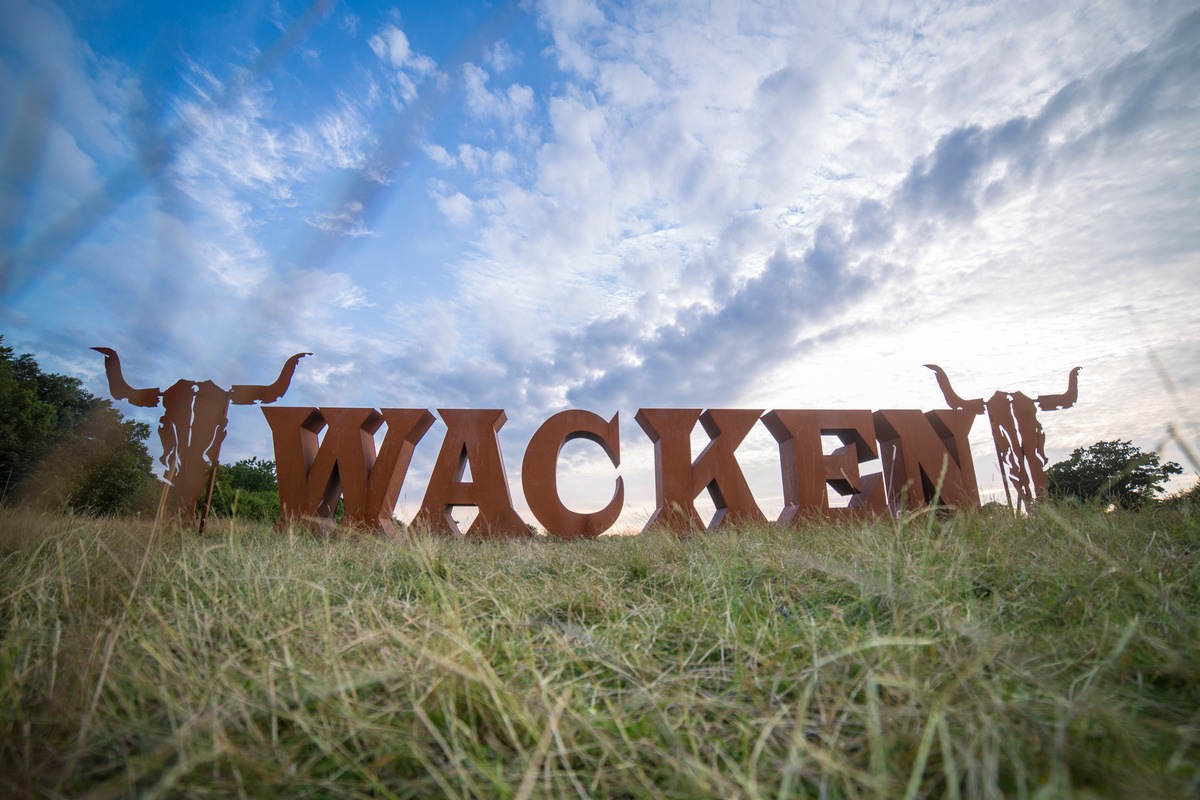 POL-IZ: 190722.1 Wacken: Polizei-Drohne unterstützt die Einsatzkräfte des W:O:A