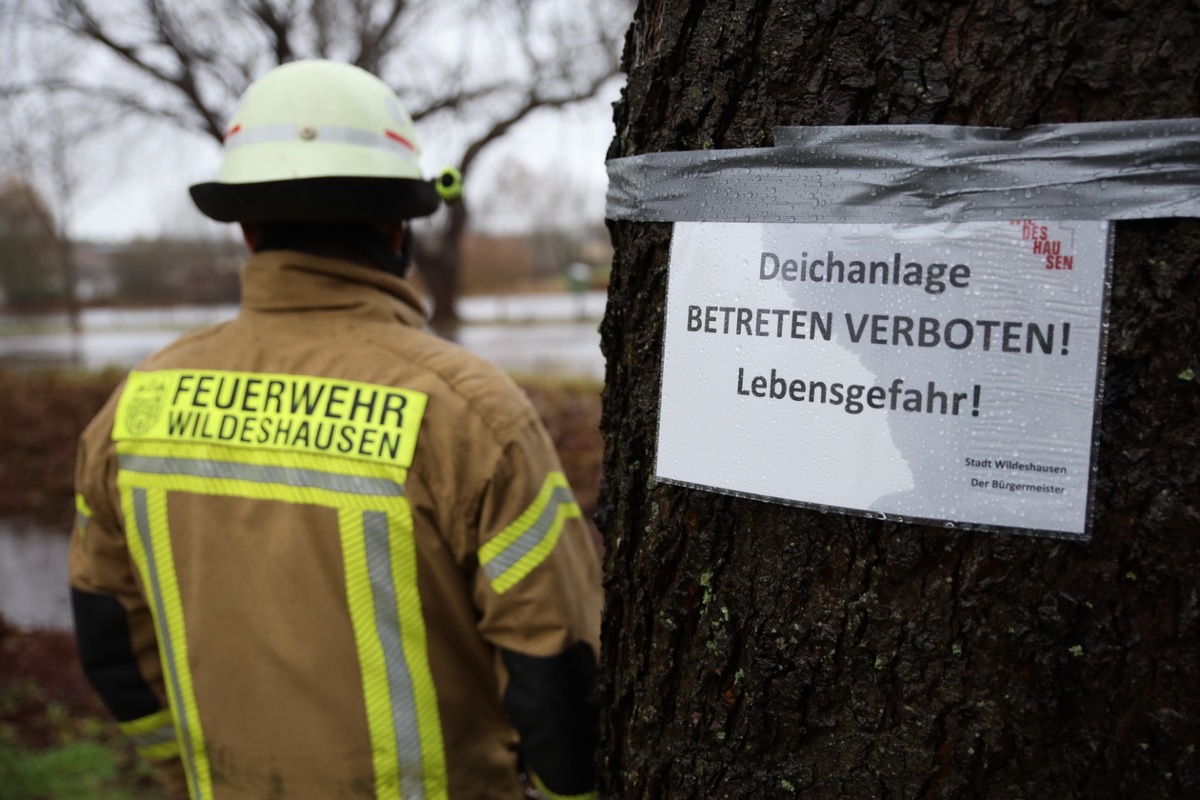 FW-OLL: UPDATE: Warnung vor Betreten der Deiche im Landkreis Oldenburg