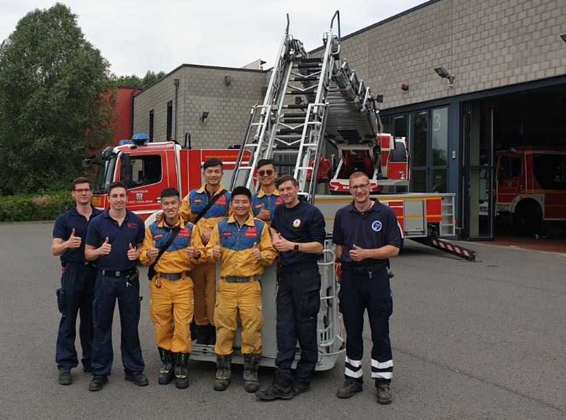 FW Dinslaken: Besuch aus Fernost bei der Feuerwehr