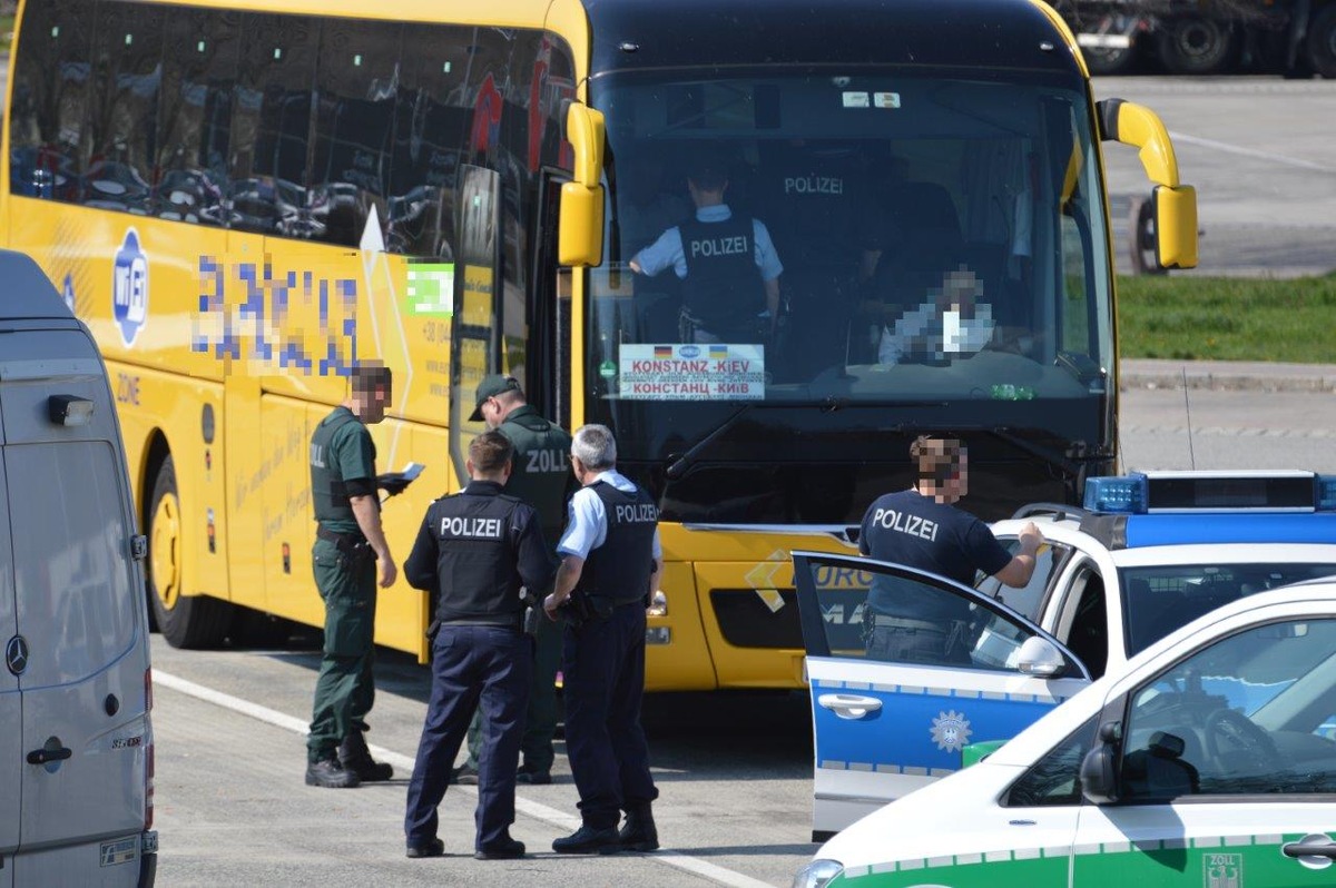 BPOLI KLT: Zweitägiger Fahndungseinsatz der Bundespolizei zur Bekämpfung der Urkundenkriminalität mit Unterstützung weiterer Sicherheitspartner - Fast 600 Personen und 80 Fahrzeuge kontrolliert