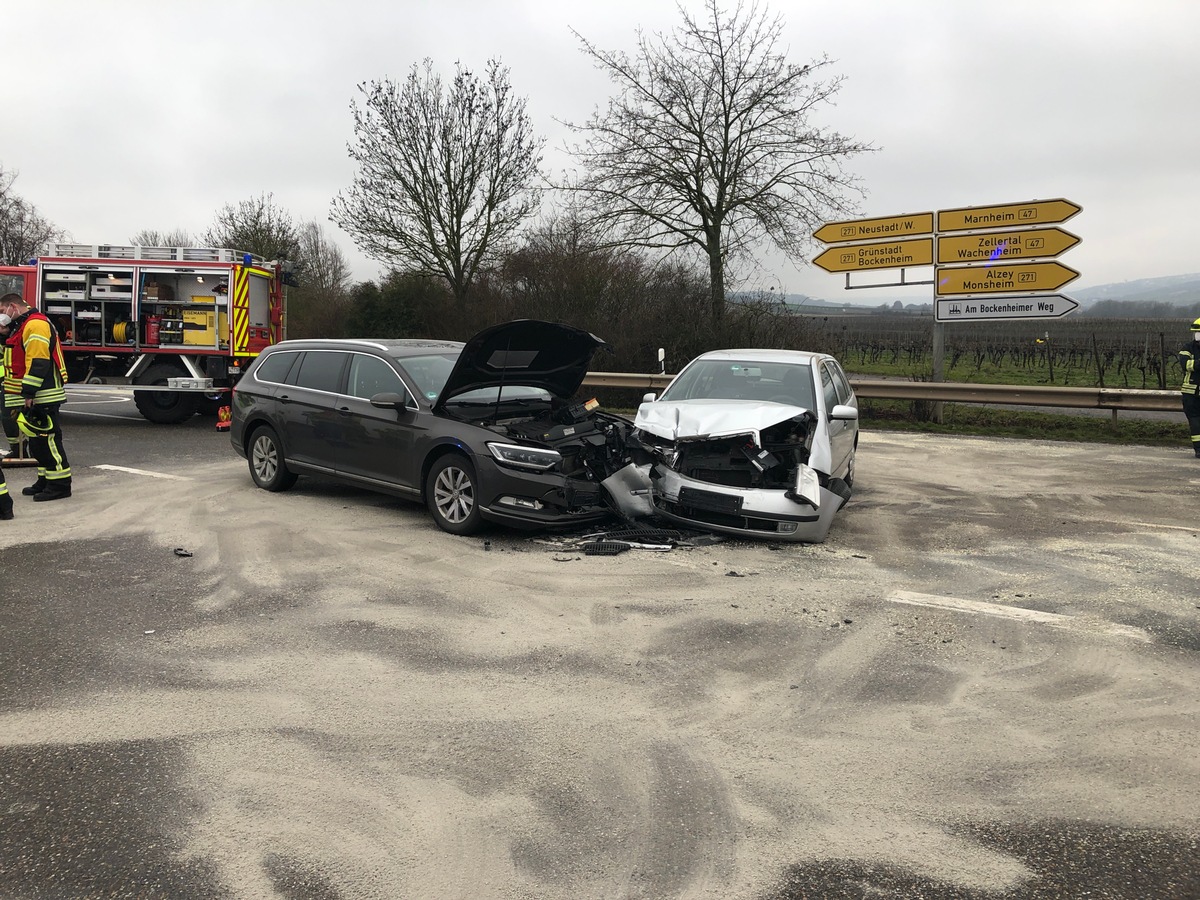 POL-PDWO: Monsheim - Verkehrsunfall mit drei Verletzten