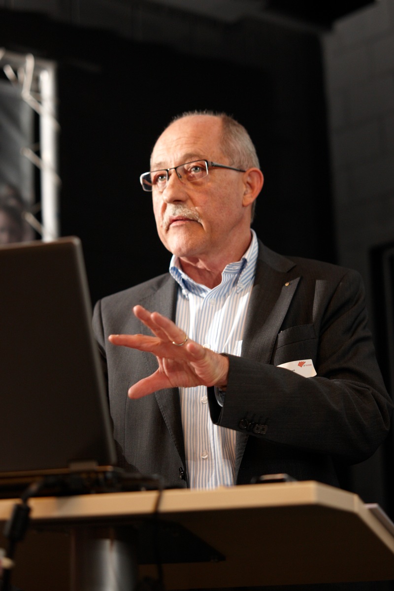 L&#039;Assemblée générale 2013 de pr suisse: Peter Eberhard est élu président (IMAGE)