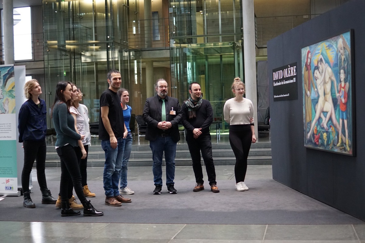 &quot;Überlebender des Krematoriums III&quot; -  Studierende der Universität Osnabrück an Ausstellung im Deutschen Bundestag beteiligt