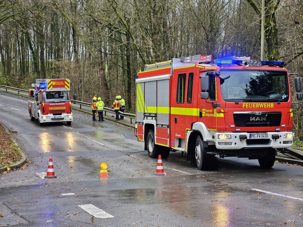 FW-Heiligenhaus: Fünf Einsätze am Freitag für die Feuerwehr Heiligenhaus