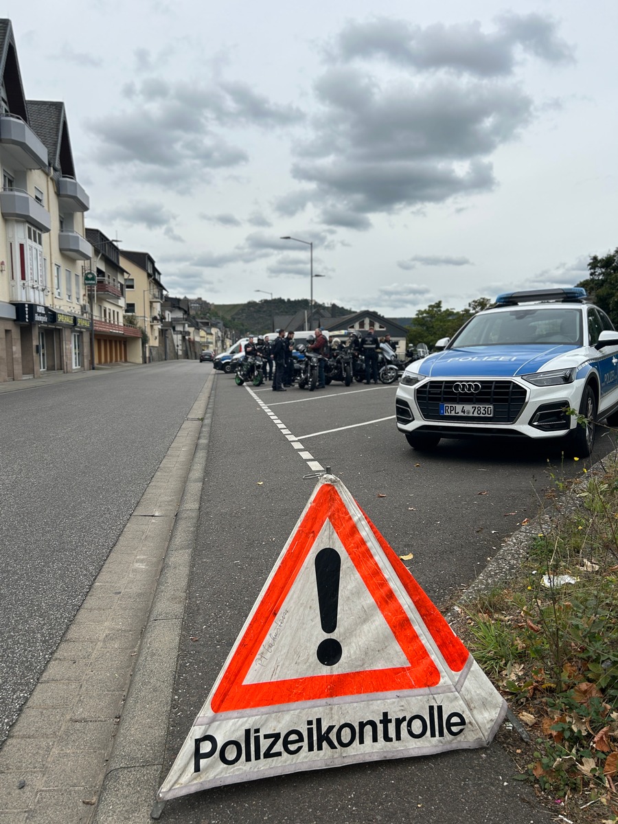 POL-PDKO: Saisonabschluss - Zweiradkontrolle bei der Polizeiinspektion Boppard in St. Goar