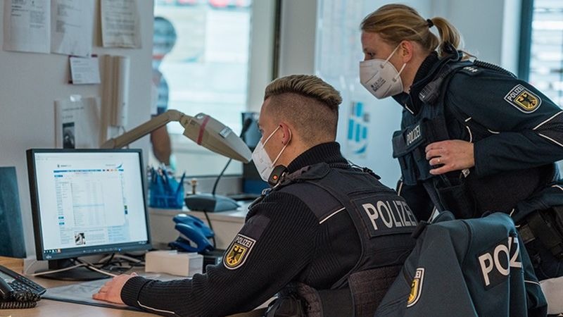 Bundespolizeidirektion München: Bremerin fährt gerne weit: &quot;Fluchtwahn&quot; - Bundespolizei und Bahnhofsmission halfen