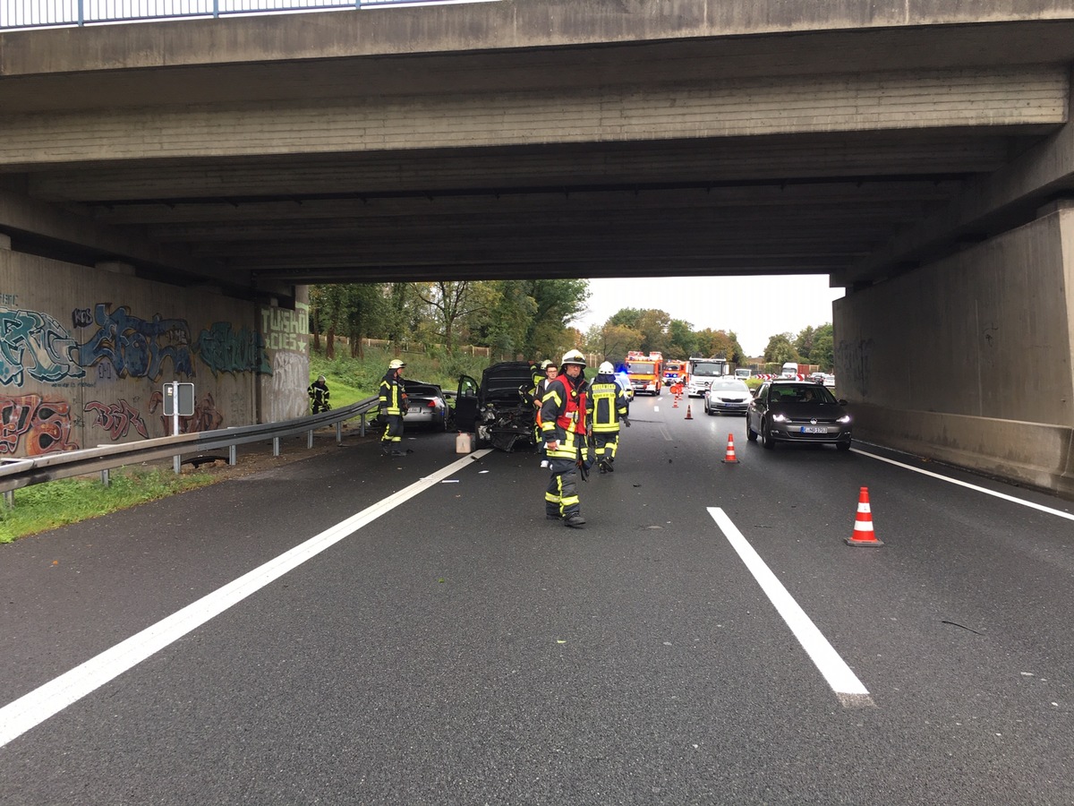 FW-MH: Verkehrsunfall auf der A40