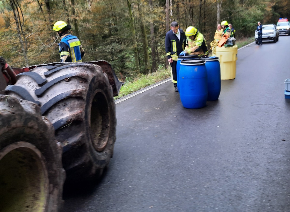 POL-FR: Emmendingen: Fässer mit Chemikalie illegal entsorgt - Zeugen gesucht