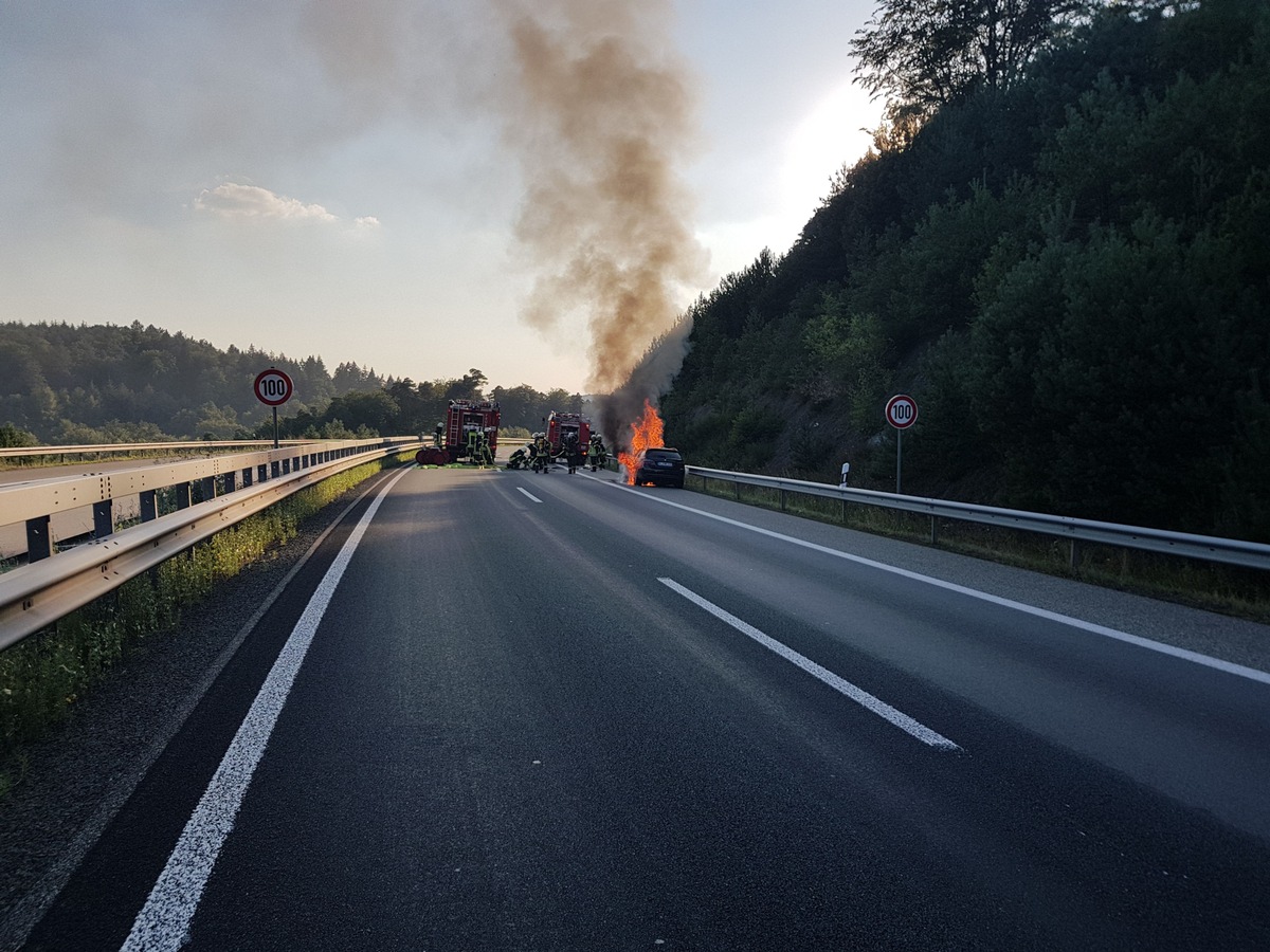 POL-PPWP: Pkw brennt auf A63 vollständig aus, Fahrer bleibt unverletzt