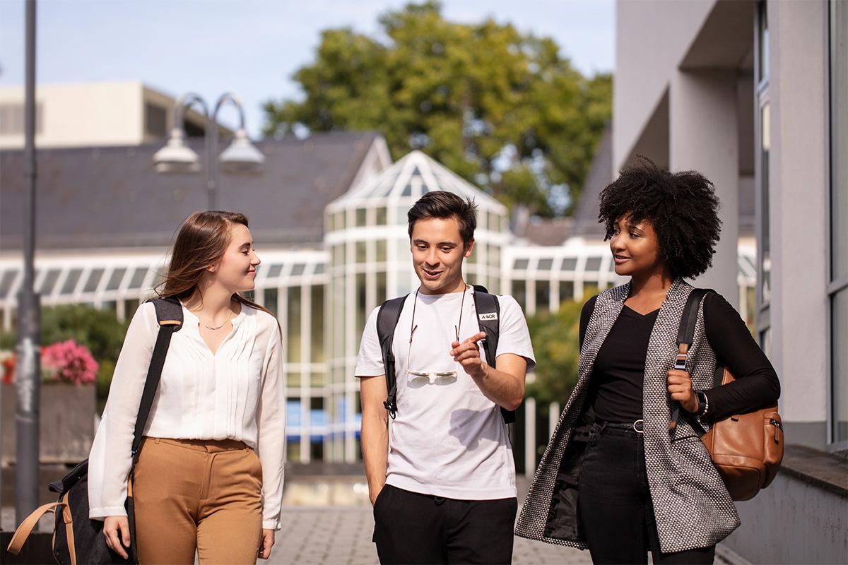 Neuer Studiengang Master in International Business