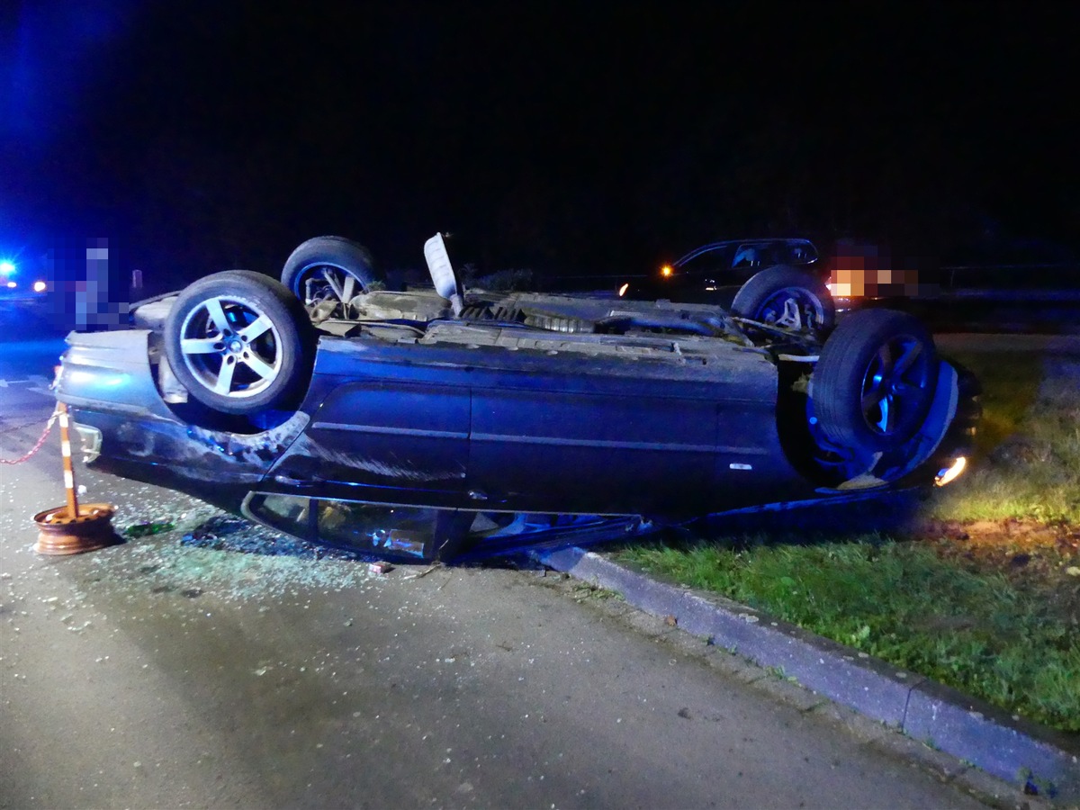 POL-GM: Vier Leichtverletzte bei Unfall mit Überschlag