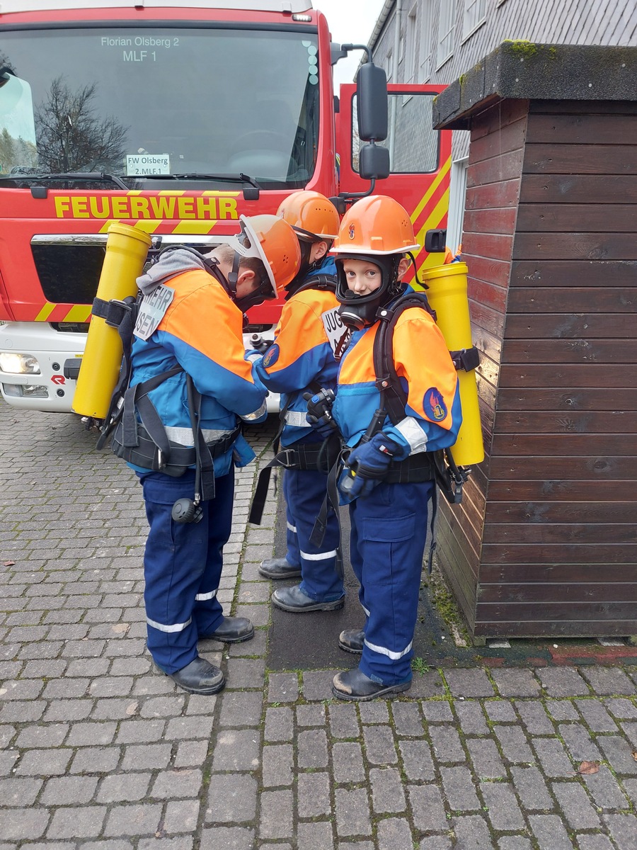 FF Olsberg: Herbstabschlussübung der Jugendfeuerwehr Olsberg