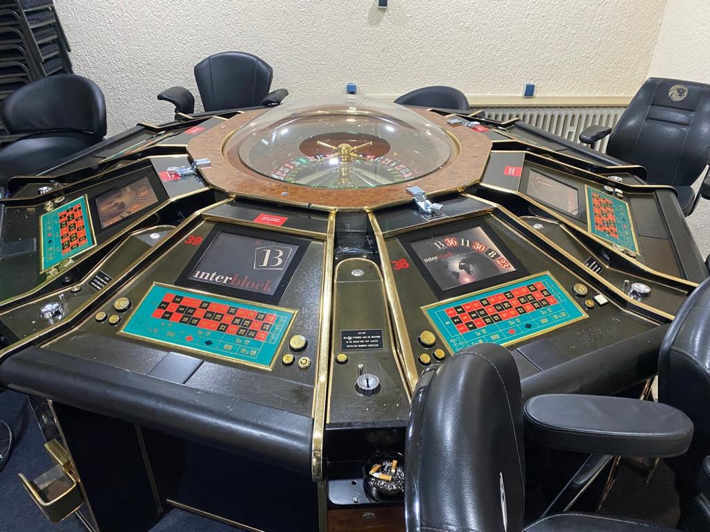 POL VIE Durchsuchung Der Polizei Nach Illegalem Gl cksspiel Presseportal