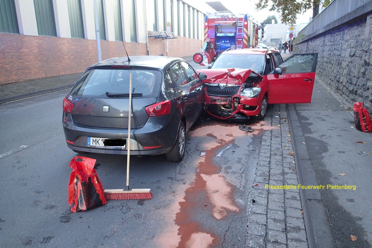 FW-PL: Schwerer Verkehrsunfall im Ortsteil Holthausen