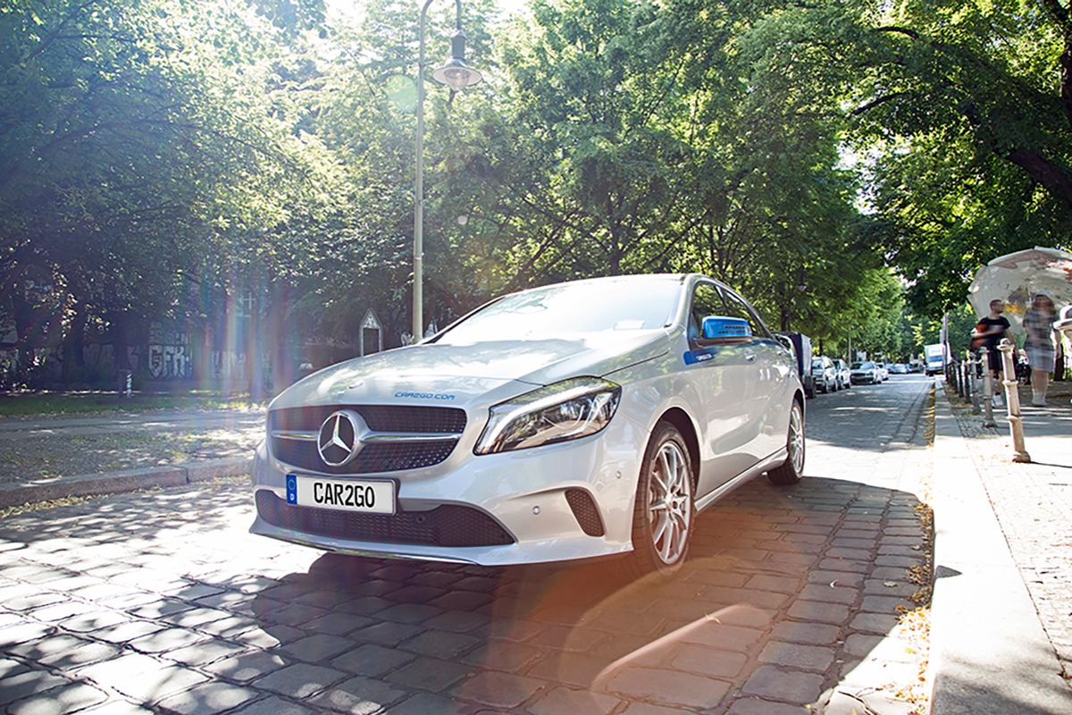 Münchner car2go-Flotte jetzt mit Fahrzeugen von smart und Mercedes-Benz