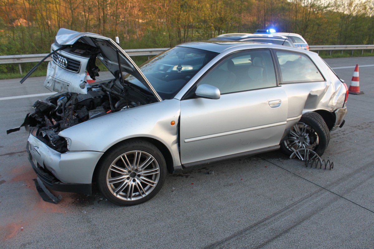 POL-PDKL: A 6, Auffahrunfall, 1 Person leicht verletzt, Zeugen gesucht