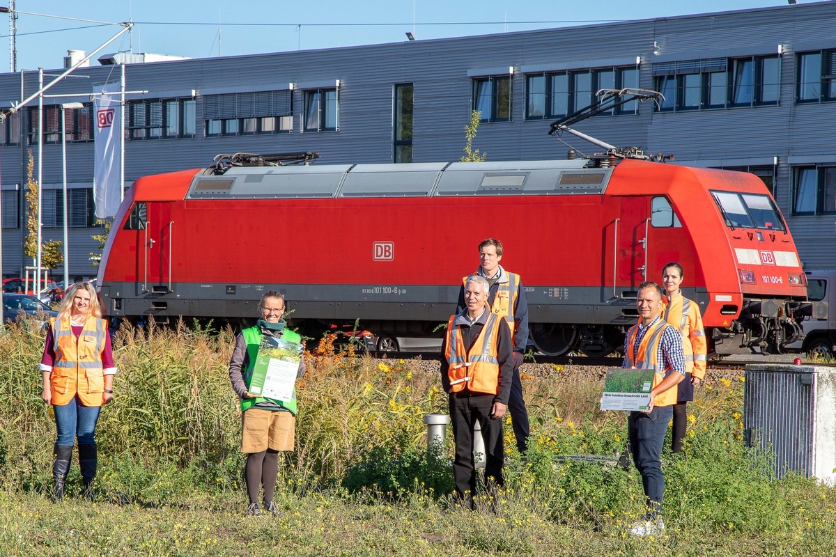 Lokomotive für Biodiversität im Land: Deutsche Bahn erhält Auszeichnung für Engagement zugunsten Biologischer Vielfalt