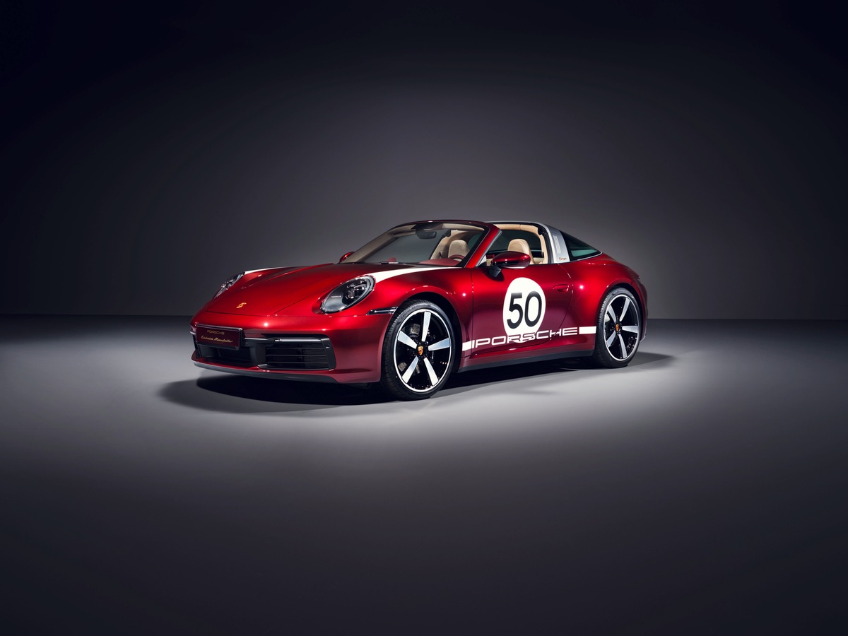 Un omaggio alla tradizione: la 911 Targa 4S Heritage Design Edition