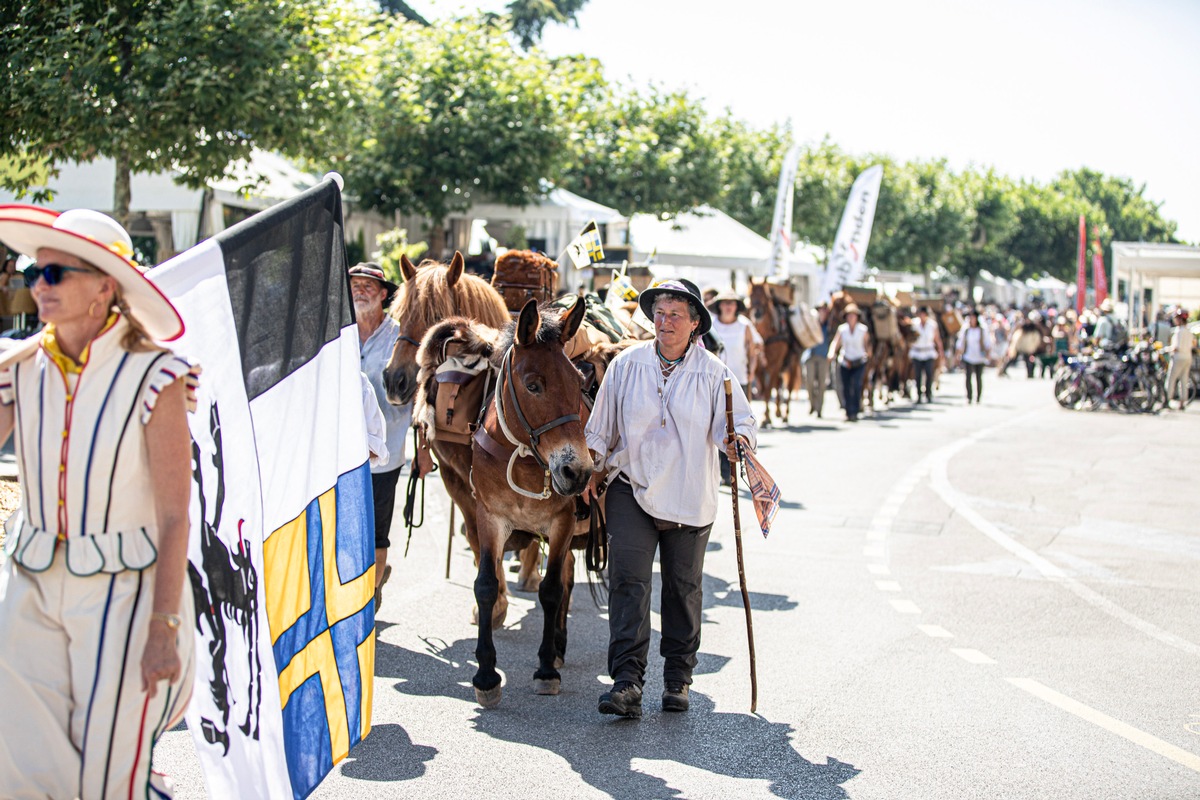 Von Graubünden über Uri und Wallis nach Vevey im Kanton Waadt / Erfolgreicher Einzug der Säumergruppe an der Fête des Vignerons