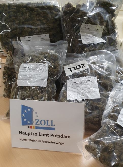 HZA-P: Paketsendung aus Italien mit mehr als 3 Kilogramm Marihuana gestoppt / Zoll kontrolliert Paketdienstleister in Großbeeren