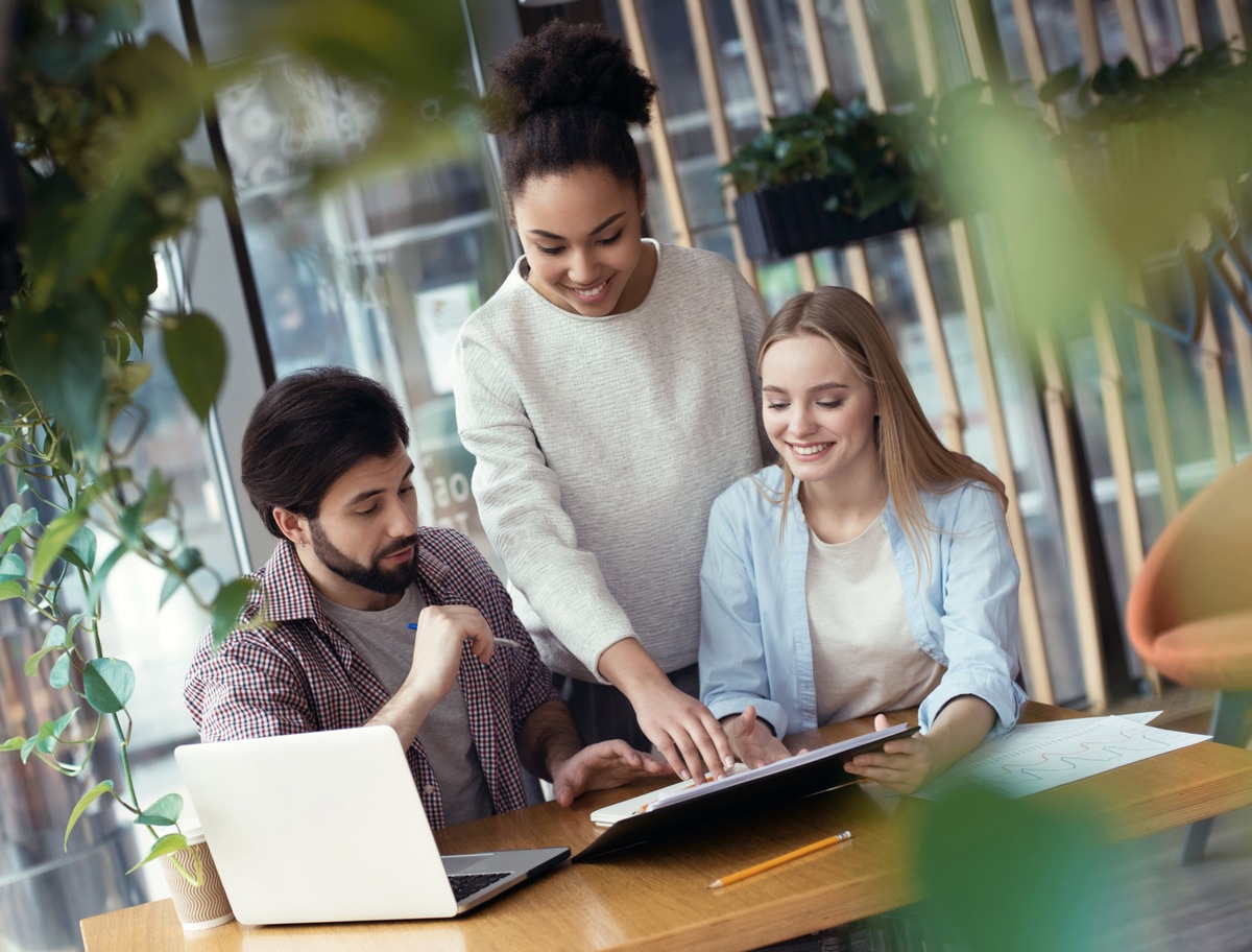 Neuer ManpowerGroup IT-Trendreport / KI verstärkt den Fokus auf Soft Skills / Weiterbildung und Qualifizierung der Belegschaft eine Notwendigkeit / People-First Transformation