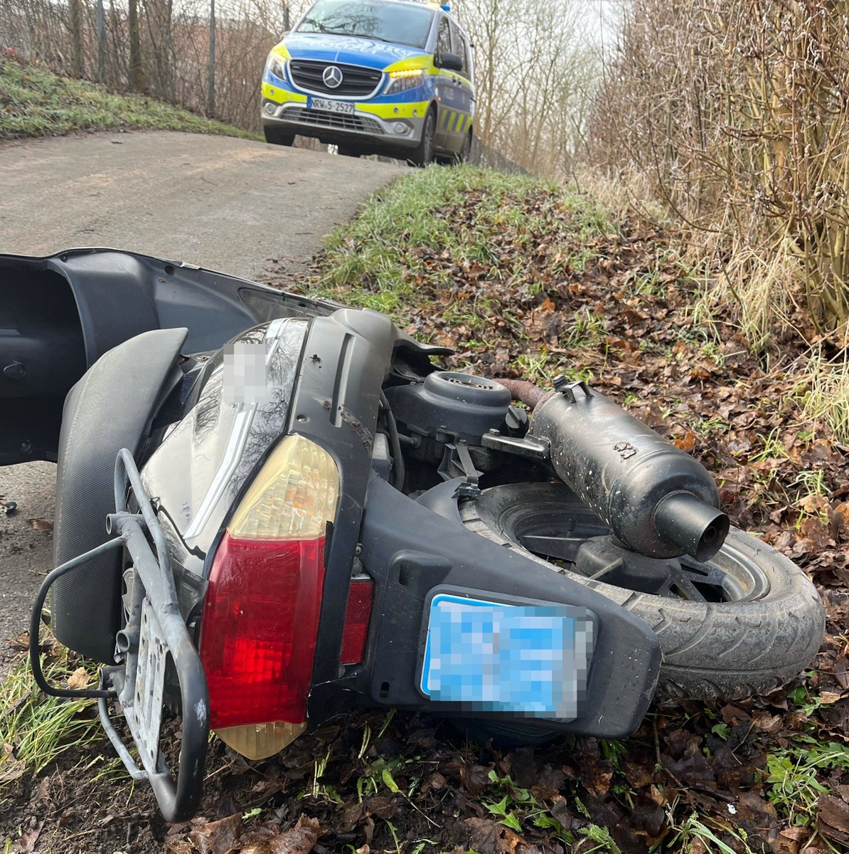 POL-MI: Polizei stoppt flüchtigen Rollerfahrer