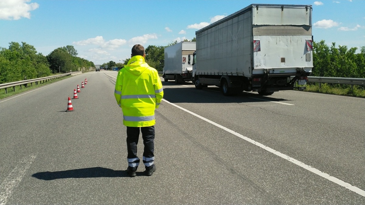 POL-PDNW: Von Schwarzfahrt bis Schwarzarbeit - Interessante Sachverhalte bei Routinekontrollen durch Kontrolleure des gewerblichen Güterverkehrs festgestellt