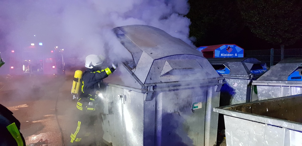 FW-EN: Mehrere Containerbrände in Schwelm