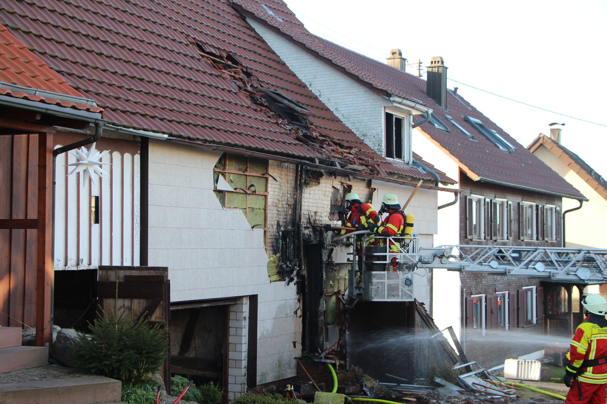 KFV-CW: Wohnhausbrand in Dobel