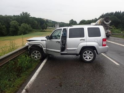 POL-PDKH: Verkehrsunfall mit anschließendem Folgeunfall sowie Verkehrsunfallflucht