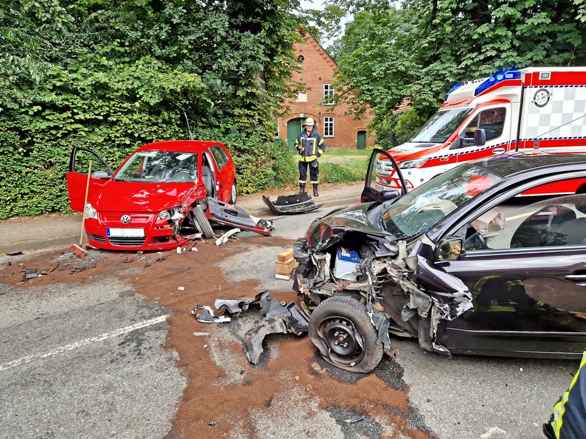 FW-ROW: Verkehrsunfall in Wilstedt