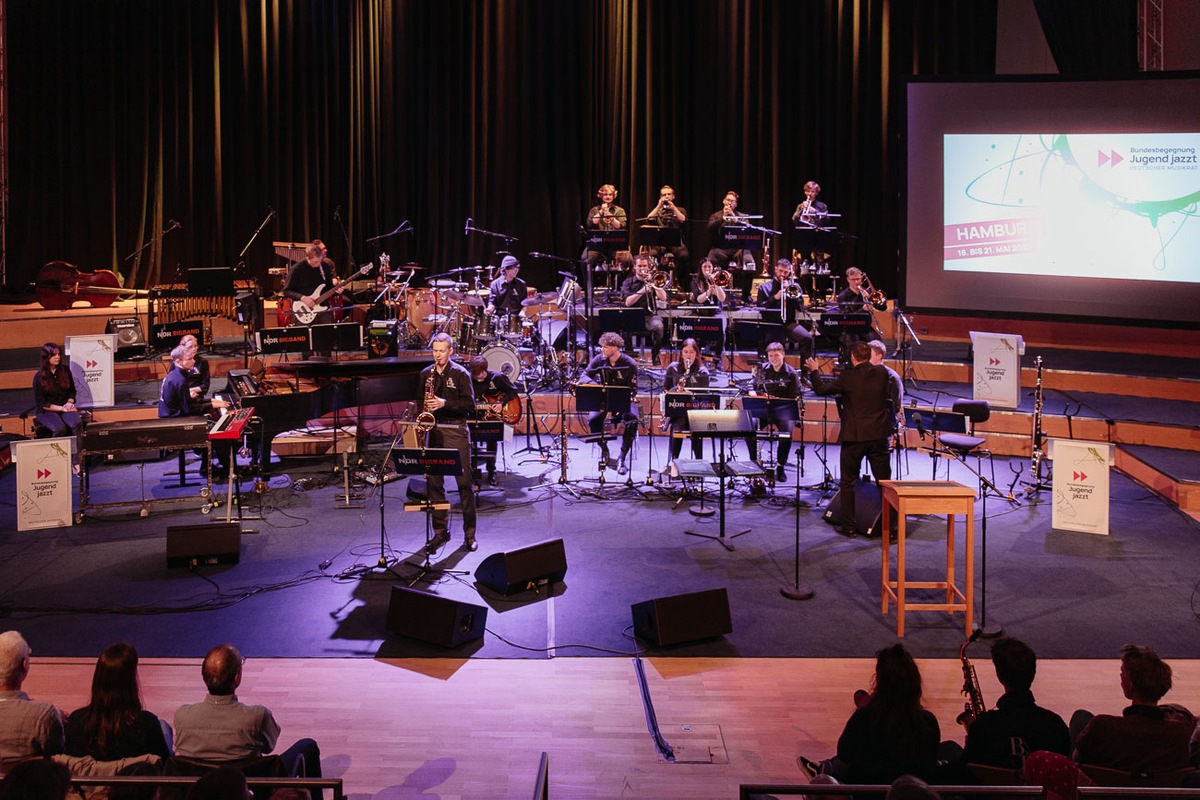 Preisträgerinnen und Preisträger der 19. Bundesbegegnung Jugend jazzt in Hamburg gekürt