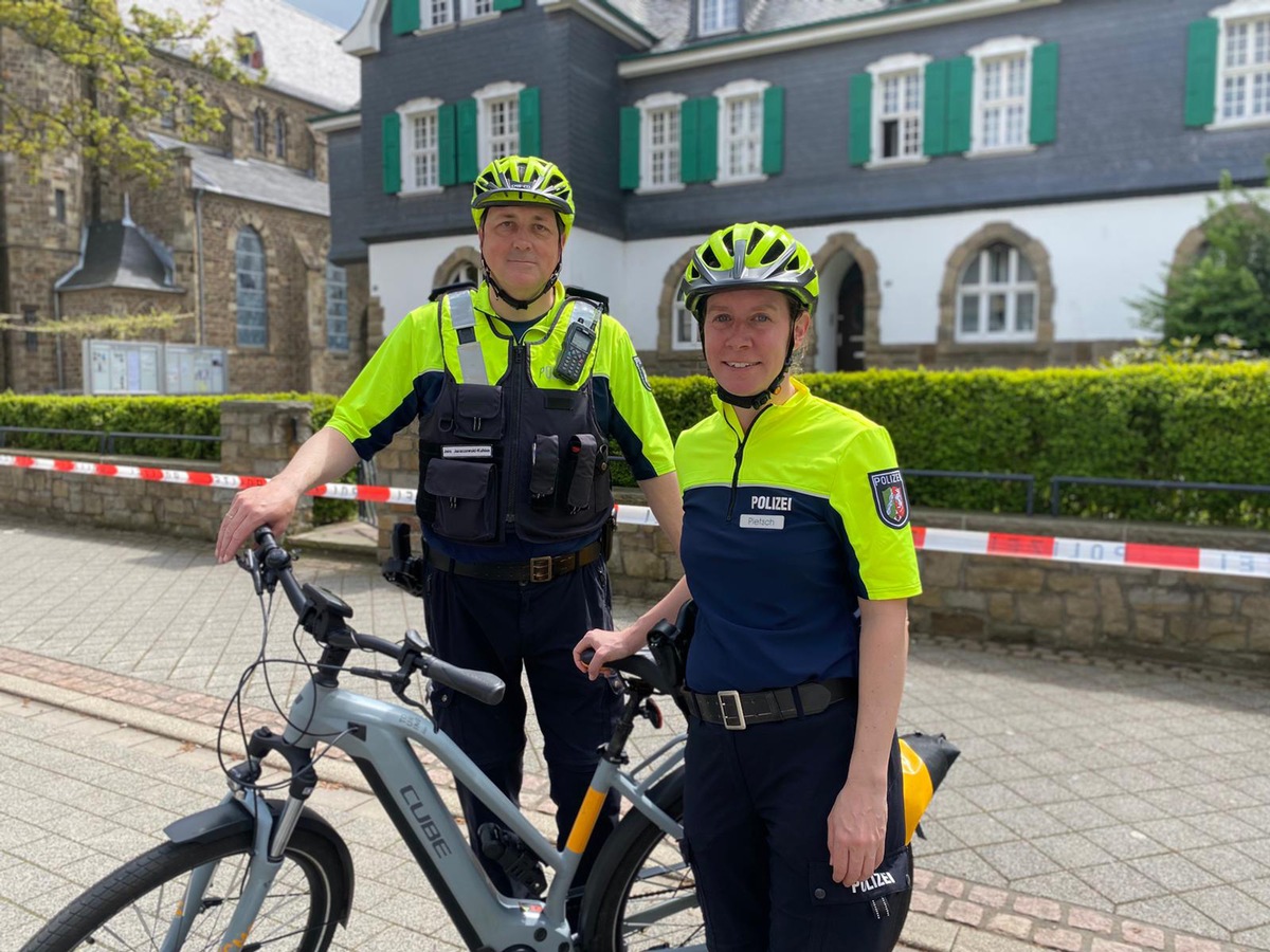 POL-ME: Info-Stand der Polizei auf dem Heiligenhauser Sommerfest am PanoramaRadweg - Heiligenhaus - 2306058