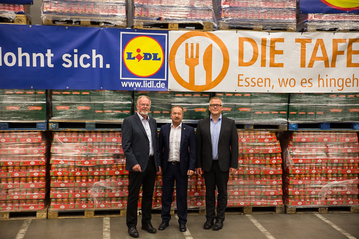 Lidl spendet 20 Tonnen Lebensmittel (FOTO)