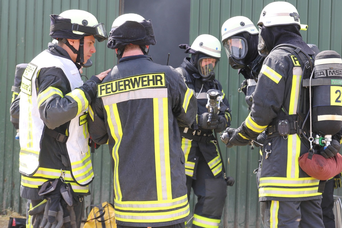 FW Mettmann: Große Schauübung der Feuerwehr am 25.05.2019 um 11 Uhr am Mehrgenerationenhaus