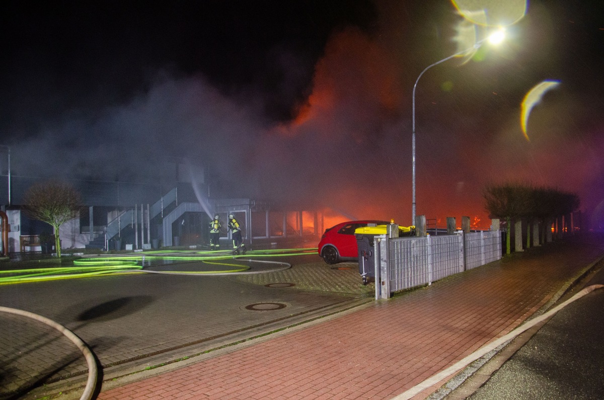 FW-RD: Unruhiger Jahreswechsel für die Feuerwehren im Kreis Rendsburg-Eckernförde