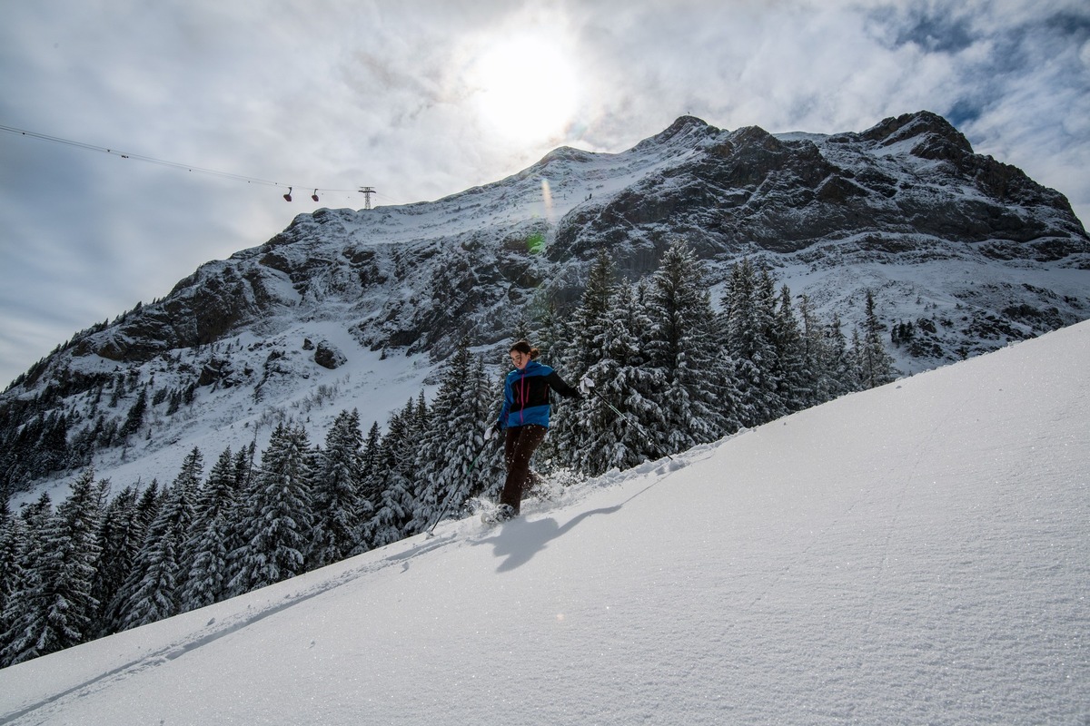 Schneeschuhwandern und Schlitteln zum Austoben - Brunchen und Fondue für den Genuss