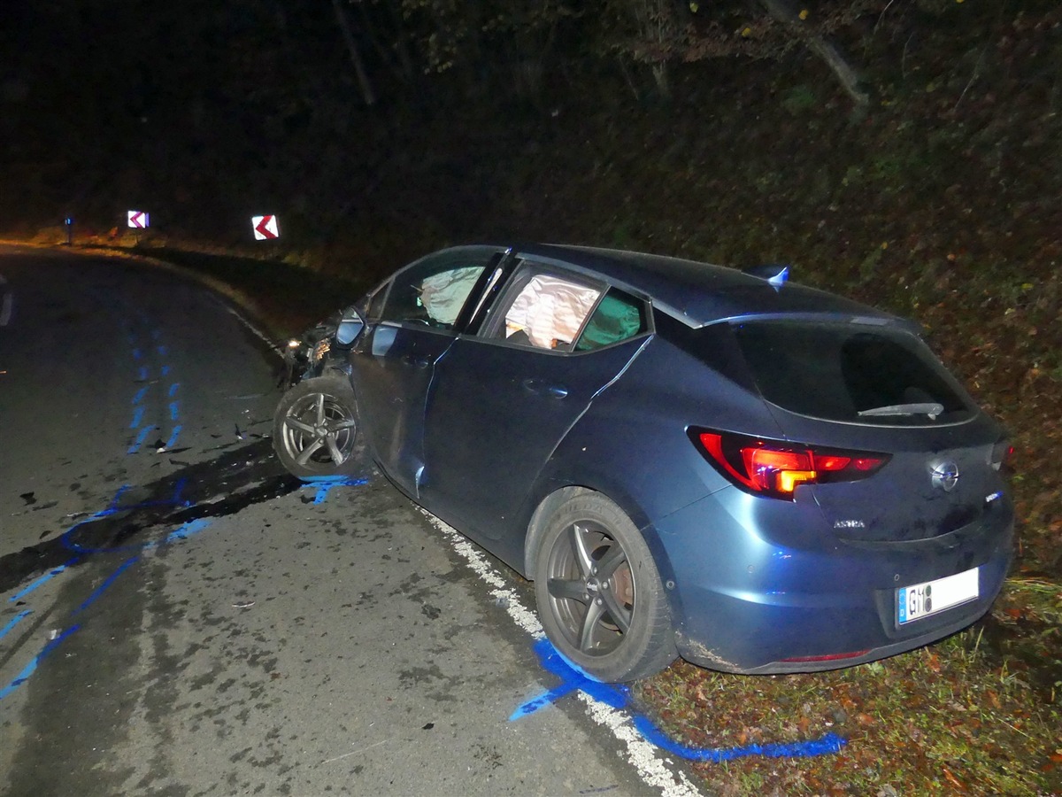 POL-GM: Scheibenreinigung endete mit Unfall