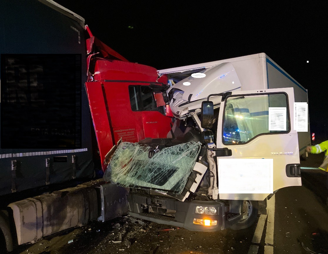 POL-WOB: Unfall zwischen zwei LKW - Keine Verletzten nach Frontalzusammenstoß