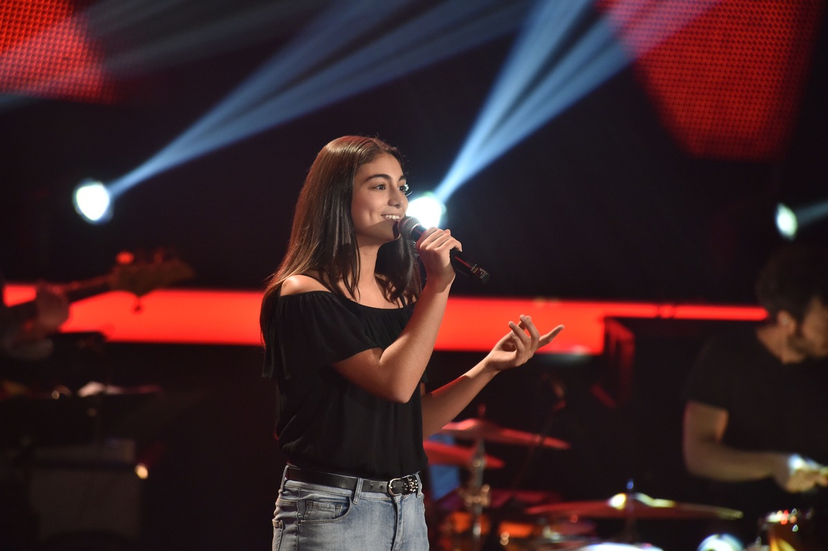 Premiere bei &quot;The Voice Kids&quot;: Melisa (13) aus Berlin singt auf Türkisch