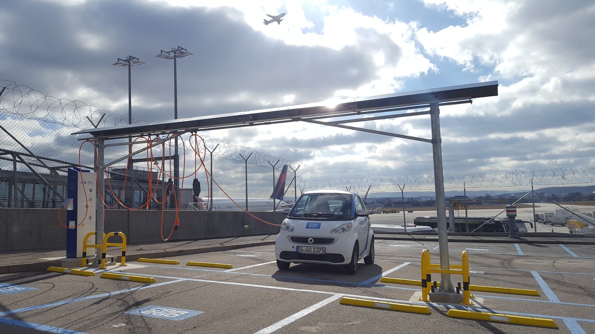 car2go eröffnet neue Stellplätze mit Lademöglichkeiten am Stuttgarter Flughafen