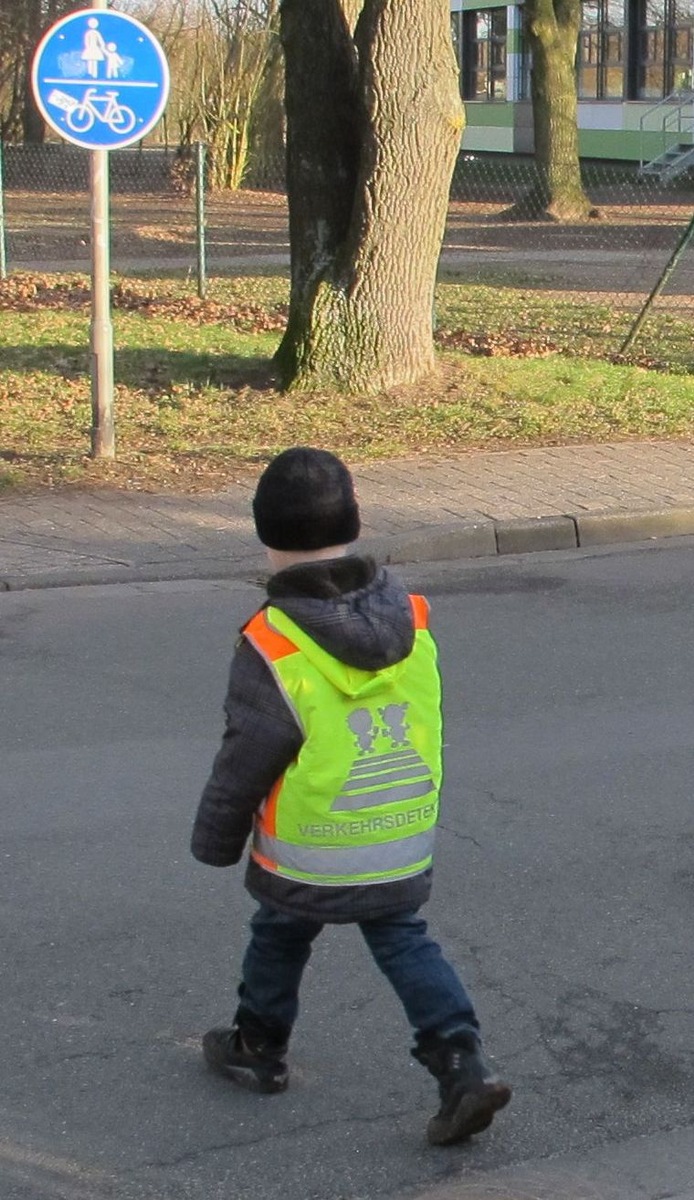 POL-NI: Polizei teilt Ergebnisse der Kontrollen vor Schulen in der ersten Unterrichtswoche mit