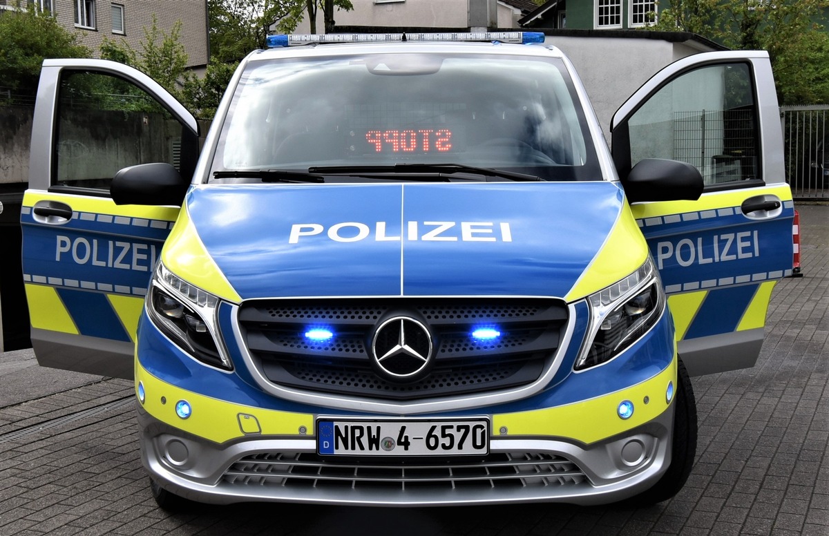 POL-BI: Mercedes Vito - Ein neuer Streifenwagen bei der Bielefelder Polizei