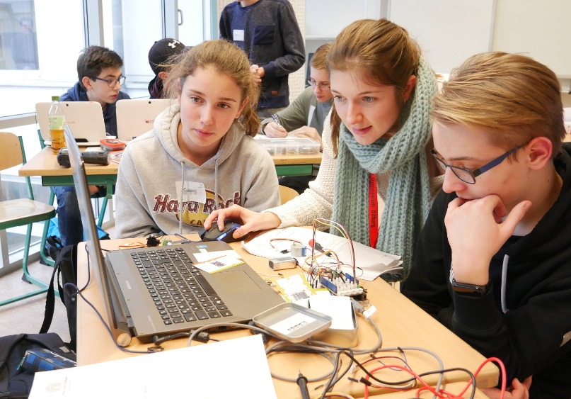 Make Your School: Die Hemmung vor Technik verlieren und die Freude am eigenen Tun entdecken