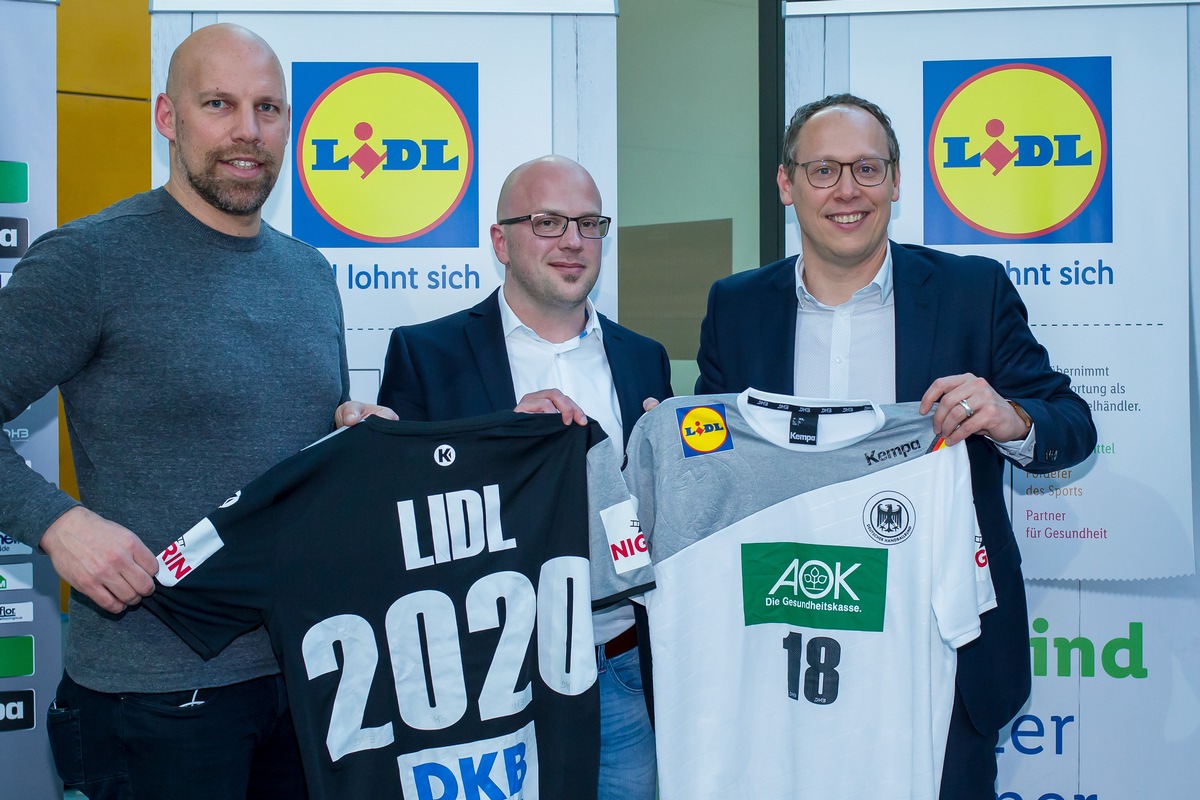 Lidl und der Deutsche Handballbund erweitern Kooperation / Lidl Deutschland wird Premiumpartner des DHB - Verlängerung der Zusammenarbeit bis 2020 - Nationalmannschaft spielt mit Lidl-Logo auf Trikot (FOTO)