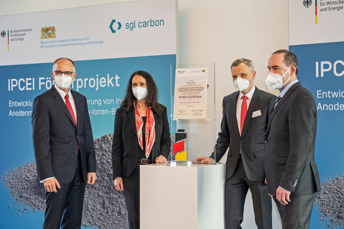 SGL Carbon/Pressefotos von der gestrigen Übergabe des IPCEI-Förderbescheids an die SGL Carbon