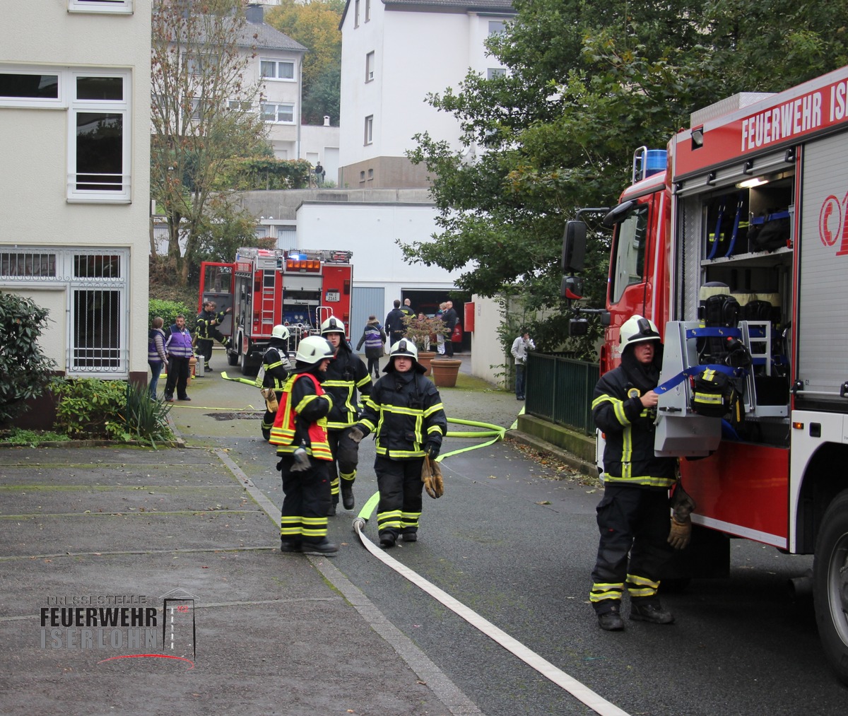 FW-MK: Gemeinsame Alarmübung von Feuerwehr und der Notfallseelsorge Iserlohn