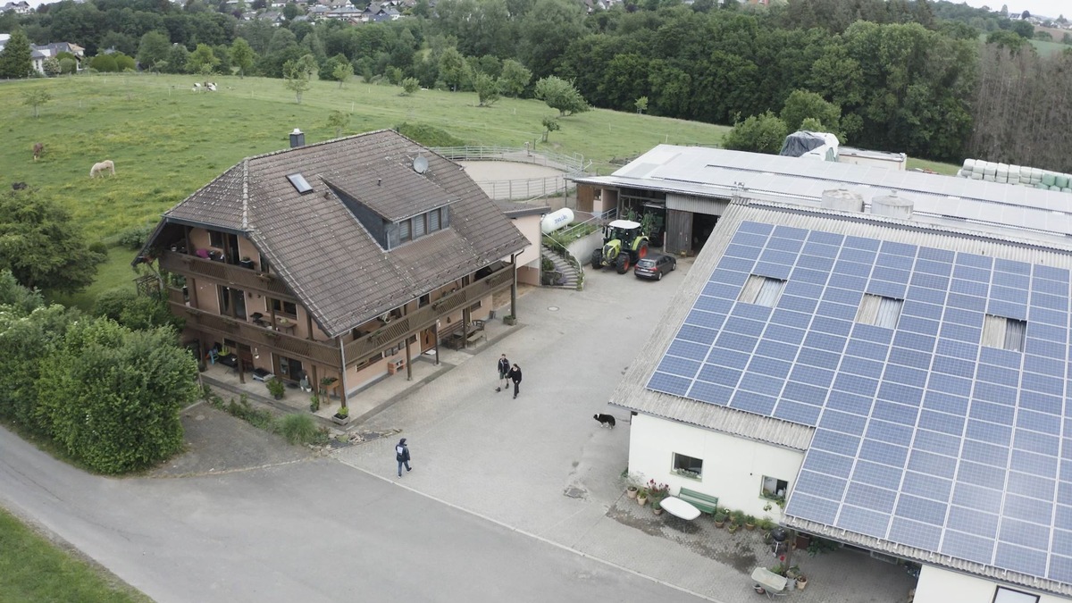 So modern sind unsere Landwirte! Bewerbung zum Tagespraktikum / Bauernhof hautnah erleben beim bundesweiten Aktionstag am 25. Mai